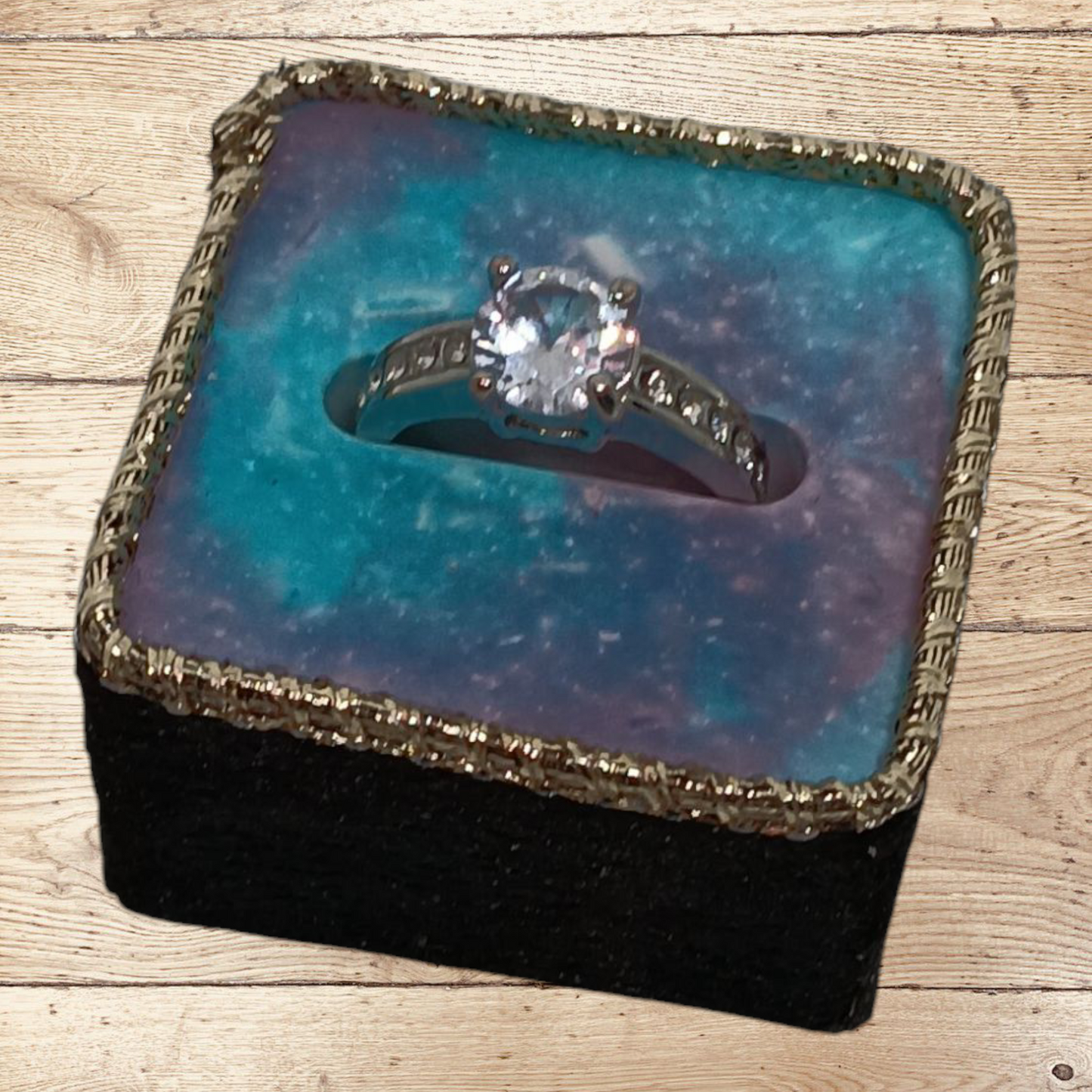 The Ringthing - Simply Elegant Ring Holder, Ring Bearer, Jewelry Display
