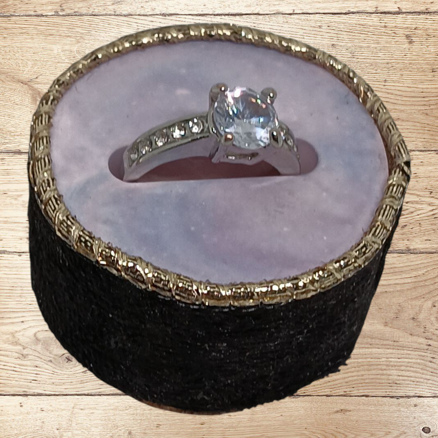 The Ringthing - Simply Elegant Ring Holder, Ring Bearer, Jewelry Display