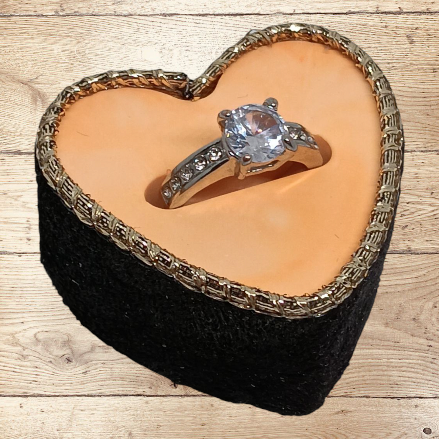 The Ringthing - Simply Elegant Ring Holder, Ring Bearer, Jewelry Display